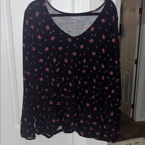 Torrid black floral v-neck blouson sleeve baby doll top Size 3 3X 22-24